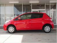 TOYOTA VITZ 2012