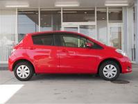 TOYOTA VITZ 2012