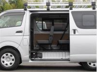 TOYOTA HIACE 2016