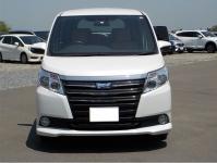 TOYOTA NOAH 2014