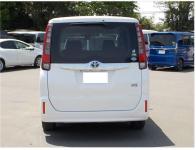 TOYOTA NOAH 2014