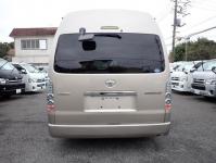 TOYOTA HIACE 2012