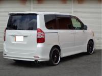 TOYOTA NOAH 2012