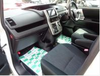TOYOTA NOAH 2012