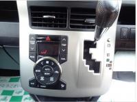 TOYOTA NOAH 2012