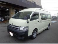 TOYOTA HIACE COMMUTER 2013