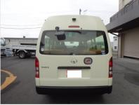 TOYOTA HIACE COMMUTER 2013