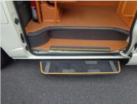 TOYOTA HIACE COMMUTER 2013