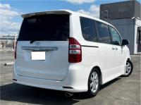 TOYOTA NOAH 2009