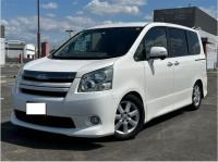 TOYOTA NOAH 2009