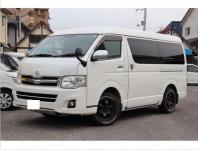 TOYOTA HIACE 2011