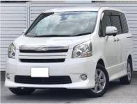TOYOTA NOAH 2009