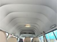 TOYOTA HIACE COMMUTER 2000