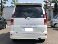 TOYOTA NOAH 2005