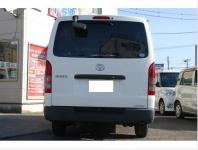 TOYOTA HIACE 2009