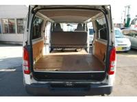 TOYOTA HIACE 2009