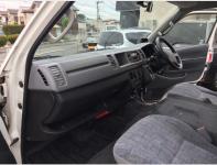 TOYOTA HIACE COMMUTER 2006
