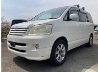 TOYOTA NOAH 2003