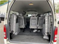 TOYOTA HIACE COMMUTER 2006