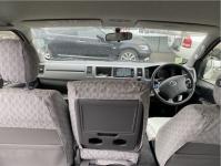 TOYOTA HIACE COMMUTER 2006