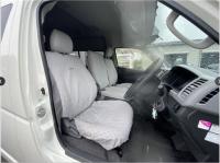 TOYOTA HIACE COMMUTER 2006
