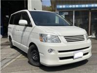TOYOTA NOAH 2005