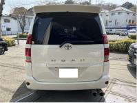 TOYOTA NOAH 2005