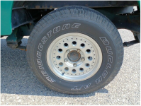 MITSUBISHI JEEP 1990