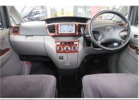 TOYOTA NOAH 2003