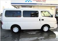 NISSAN CARAVAN 2002