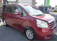 TOYOTA NOAH 2008