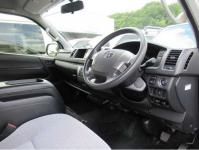 TOYOTA HIACE COMMUTER 2016