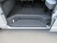 TOYOTA HIACE COMMUTER 2016