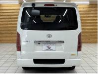 TOYOTA HIACE 2013