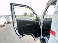 TOYOTA HIACE VAN 2012