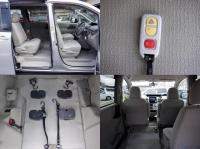 TOYOTA NOAH 2011