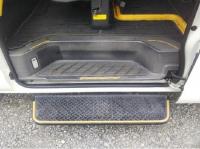 TOYOTA HIACE COMMUTER 2012