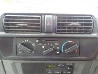 MITSUBISHI MINICAB 2002