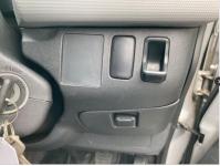 TOYOTA HIACE COMMUTER 2006