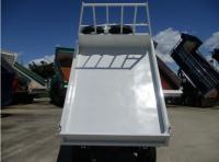 MITSUBISHI DELICA 2004