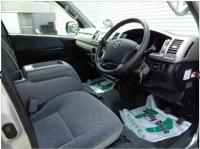TOYOTA HIACE 2005