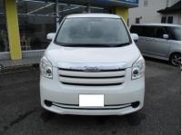 TOYOTA NOAH 2009
