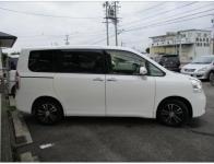 TOYOTA NOAH 2009