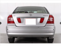 TOYOTA PREMIO 2005