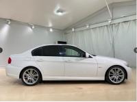 BMW 3 SERIES 2011