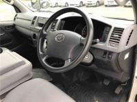 TOYOTA HIACE 2010