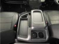 TOYOTA HIACE COMMUTER 2013