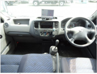 NISSAN CARAVAN 2006