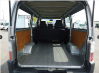 NISSAN CARAVAN 2006