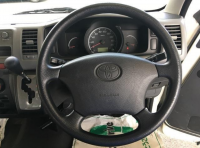 TOYOTA HIACE VAN 2006